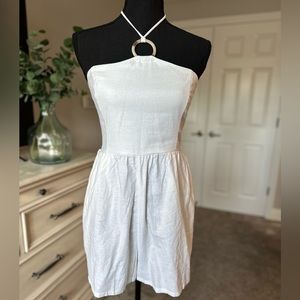 Old Navy medium linen halter top romper with pockets off-white